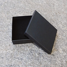 Ladda upp bild till gallerivisning, Presentask 9x7 cm, svart
