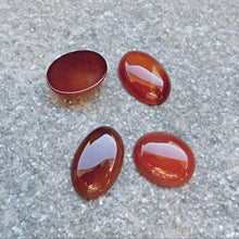 Ladda upp bild till gallerivisning, Karneol cabochon oval 25x18 mm
