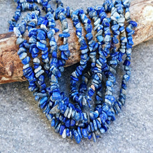 Ladda upp bild till gallerivisning, Lapis Lazuli chips, sträng
