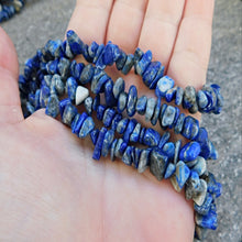Ladda upp bild till gallerivisning, Lapis Lazuli chips, sträng
