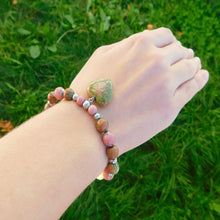 Ladda upp bild till gallerivisning, Armband med Rodonit och Unakit
