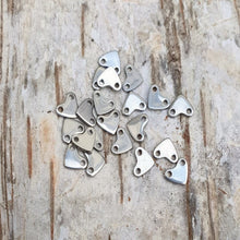 Ladda upp bild till gallerivisning, Connectors, mini hjärtan
