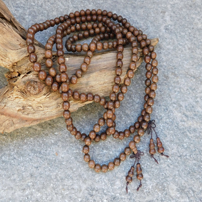 Malahalsband, Sandelträ - mörkbrun