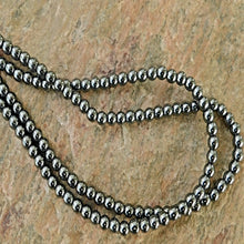 Ladda upp bild till gallerivisning, Hematit 4 mm, sträng

