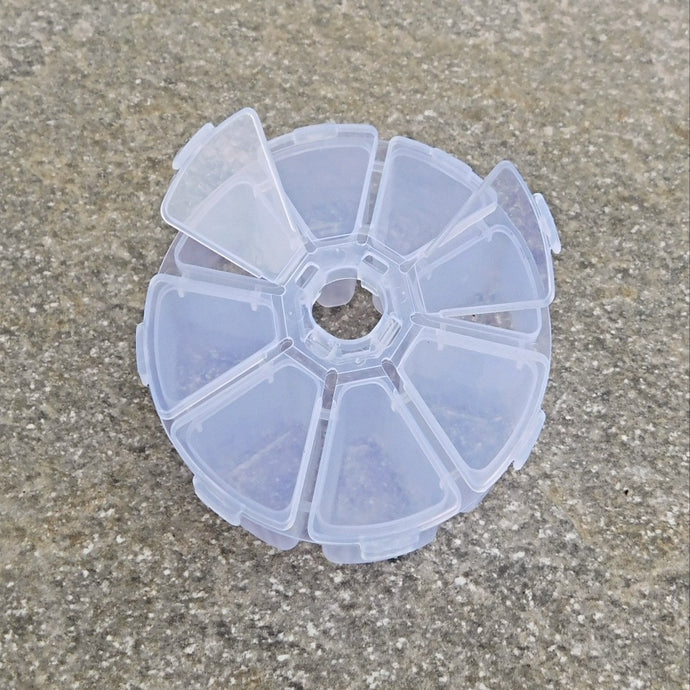 Förvaringsask i plast, 8 fack 10x3 cm