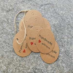 Rund etikett "Handmade with love"