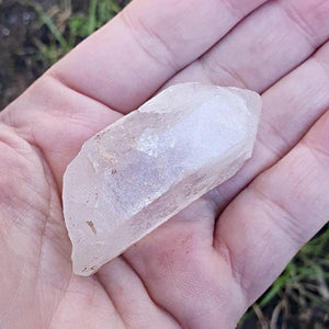 Rå bergkristall spets 43 gram