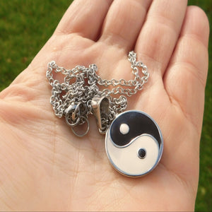 Halsband, yin och yang rostfritt stål