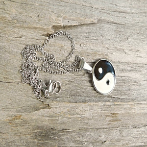 Halsband, yin och yang rostfritt stål